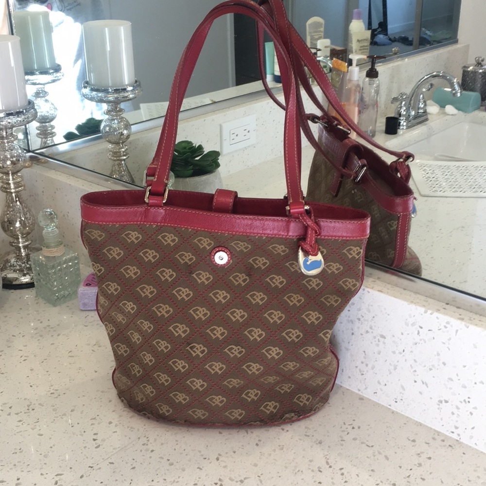 Dooney and Bourke bucket bag